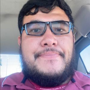 Meet your Posher, Josue